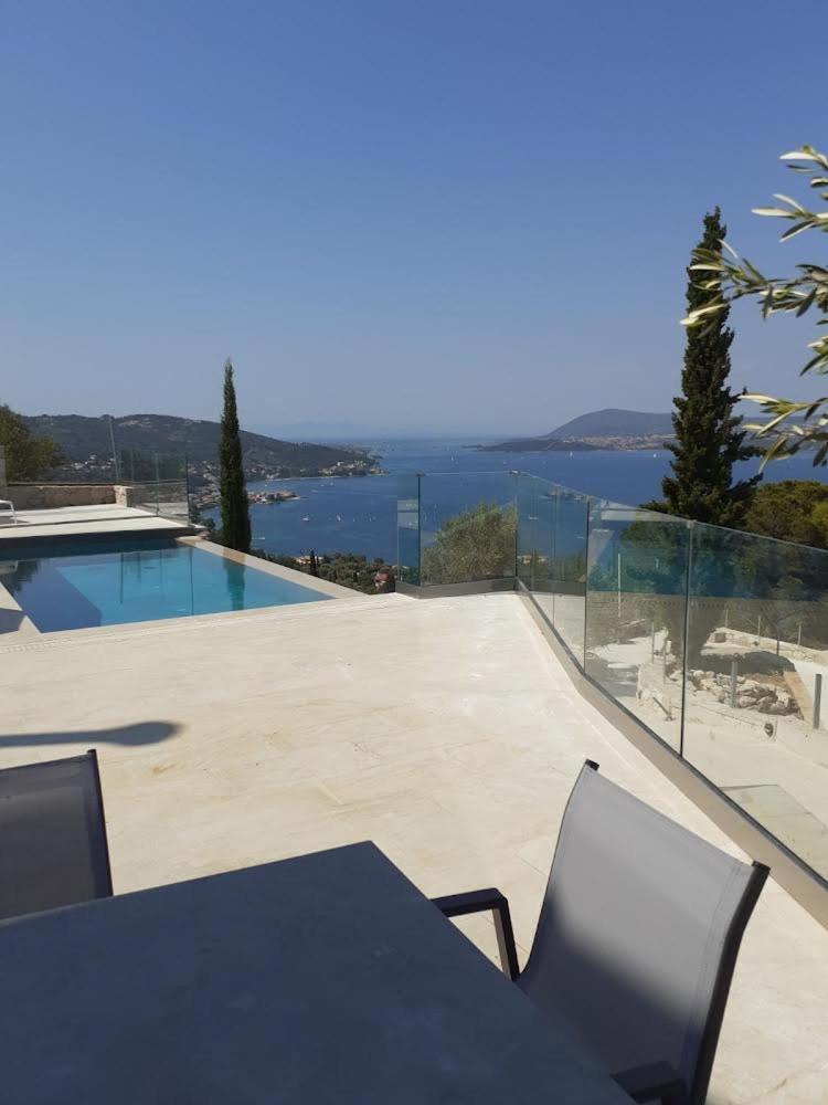 Ionian Stone Luxury Villa Никиана Екстериор снимка